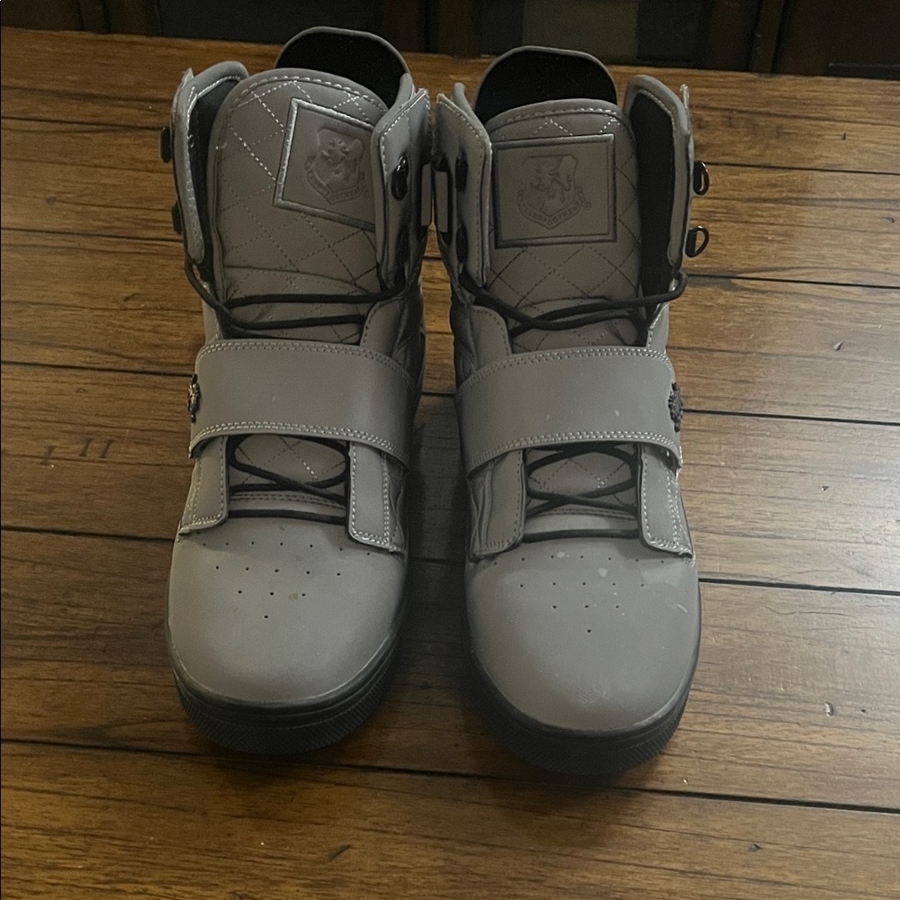 Men's Vlado Atlas Gray High-Top Boots SZ 9